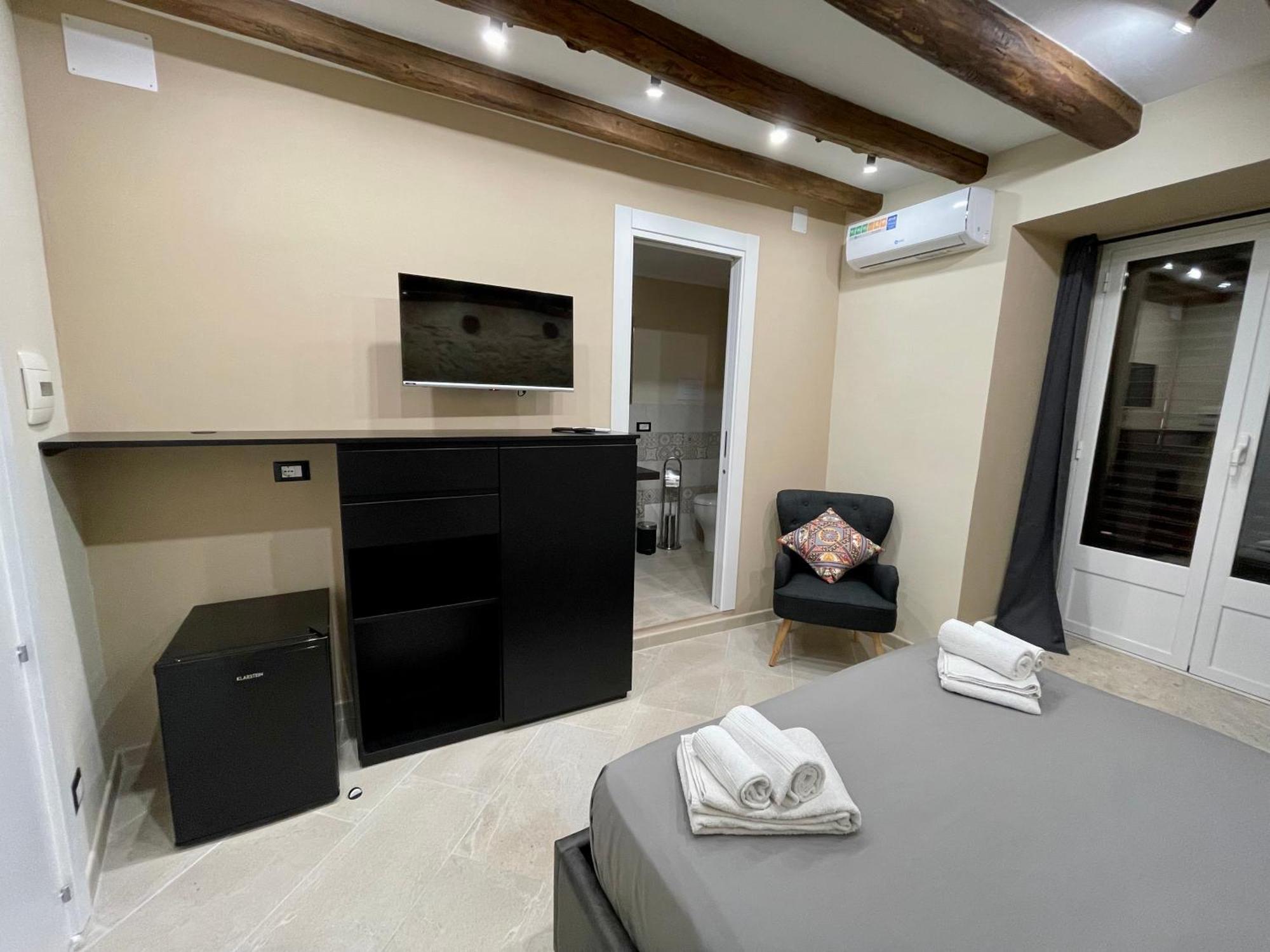 Tommy'S Rooms Palermo Esterno foto