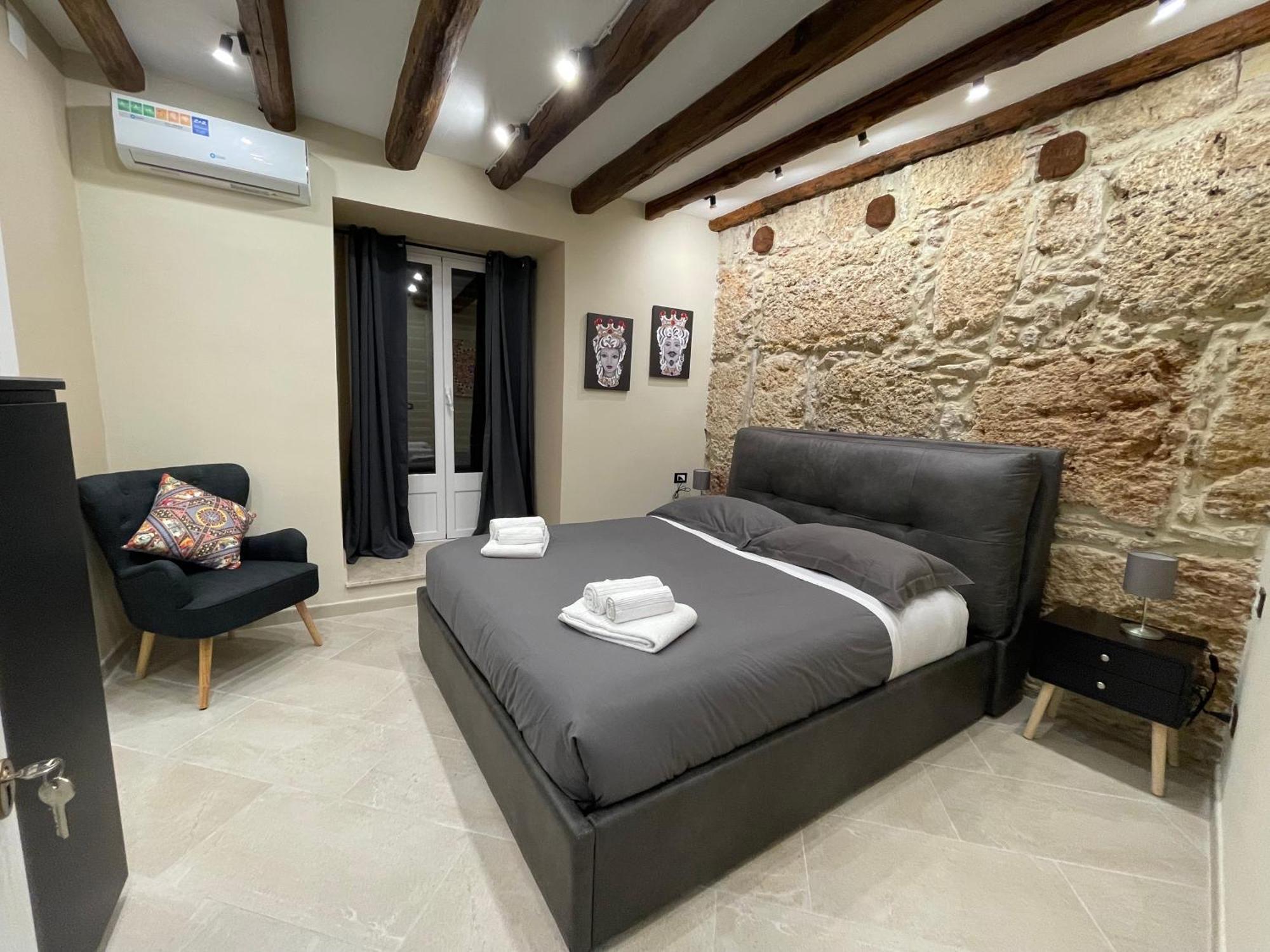 Tommy'S Rooms Palermo Esterno foto