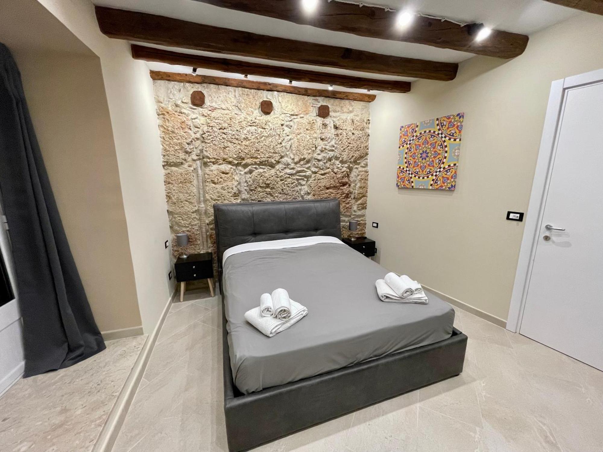 Tommy'S Rooms Palermo Esterno foto